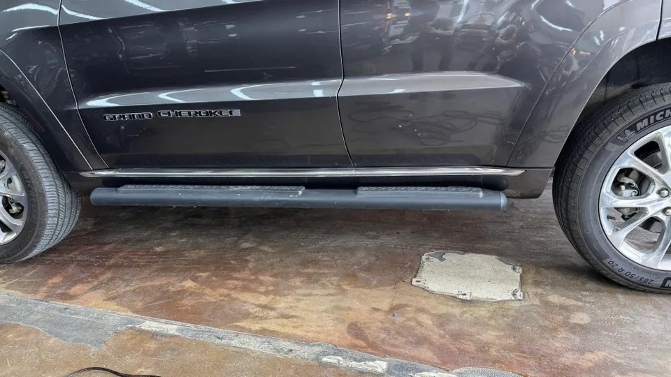 Jeep Grand Cherokee body kit - Jeep Grand Cherokee Body Kit Installation Review photo 4