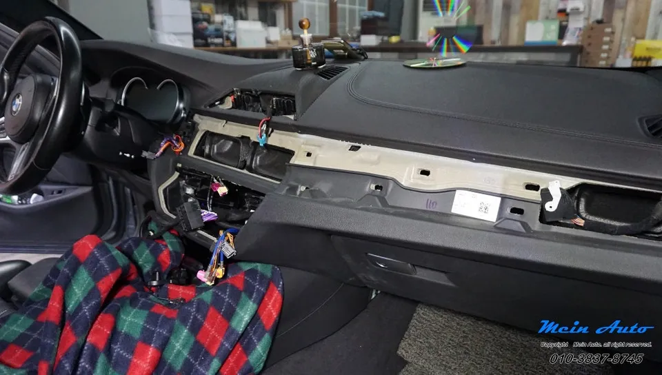 BMW 5 Series android head unit - BMW 5 Series Android Head Unit Review: CarPlay Upgrade photo 4