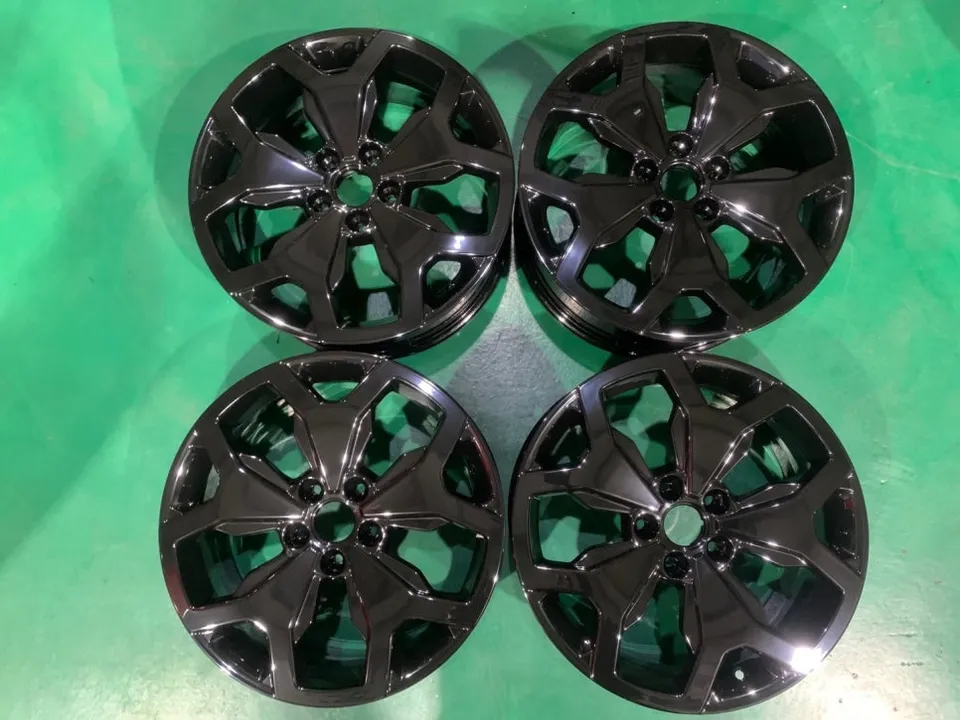 KG Mobility Torresのホイールリペア・塗装事例 施工写真 4-2
