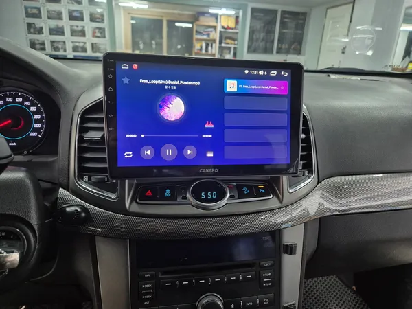 Chevrolet CaptivaのAndroid Auto・CarPlay取付事例 施工写真 3-2