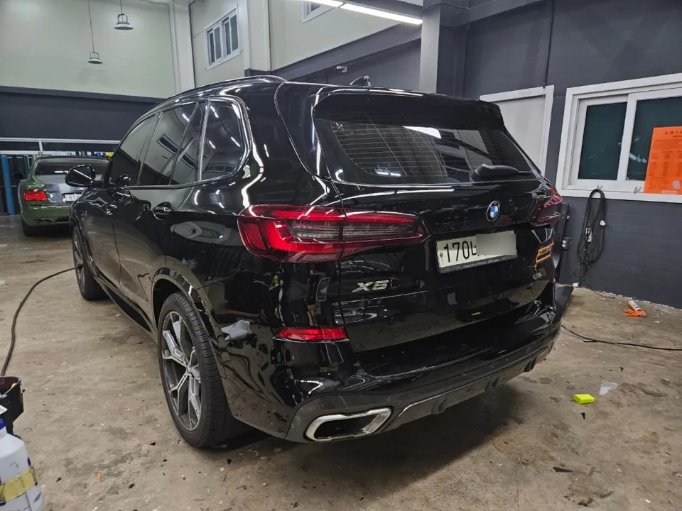 BMW X5のブラックPPF施工事例｜韓国での実例 施工写真 1-2