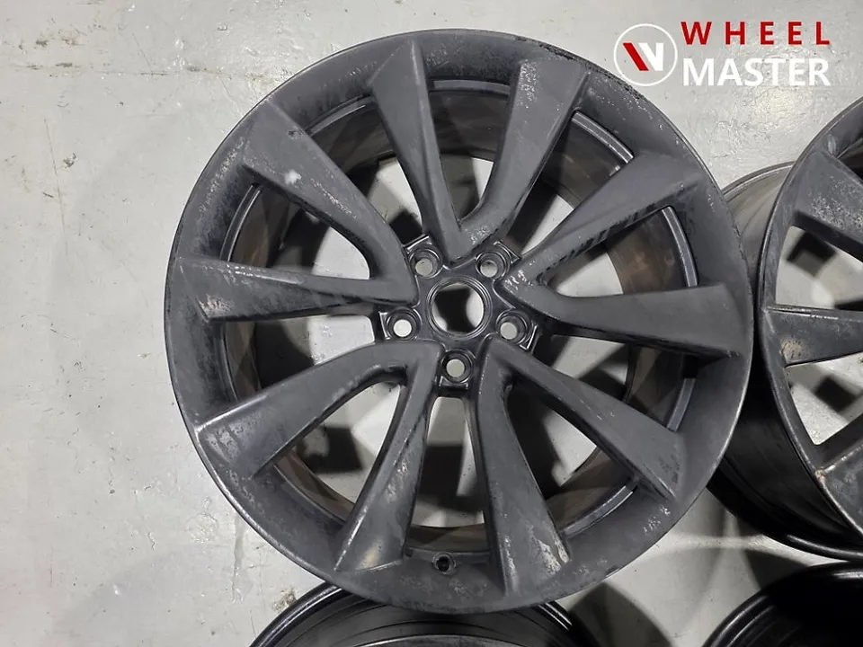 Tesla Model 3 wheel repair - Tesla Model 3 Wheel Repair & Painting Review photo 3