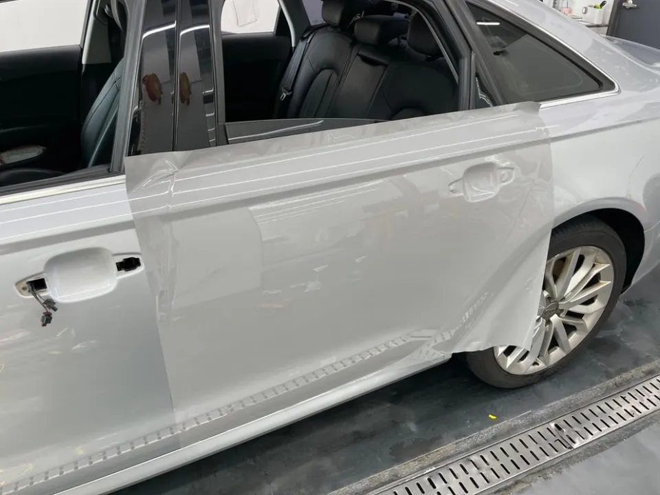 BMW 5 Seriesのガラスコーティング事例|韓国での施工参考 施工写真 1-2