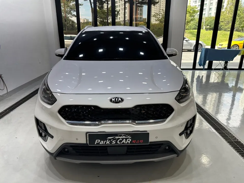 Kia Niroのドライブレコーダー取付事例 写真