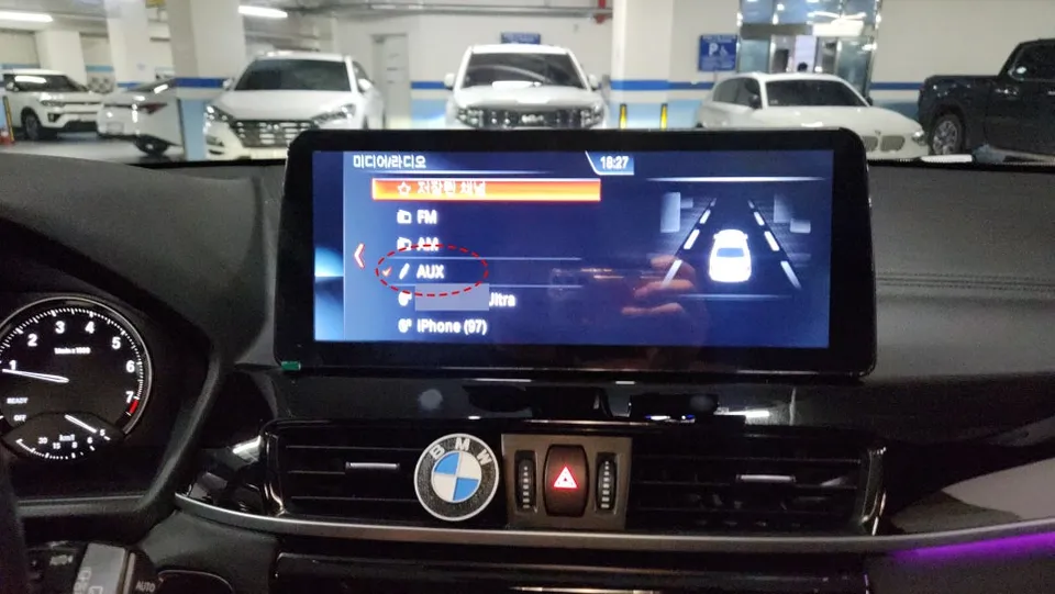 BMW X2のAndroid Auto・CarPlay取付事例 施工写真 4-1