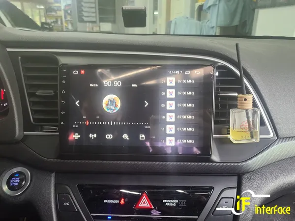 Hyundai ElantraのAndroid Auto・CarPlay取付事例 施工写真 2-2