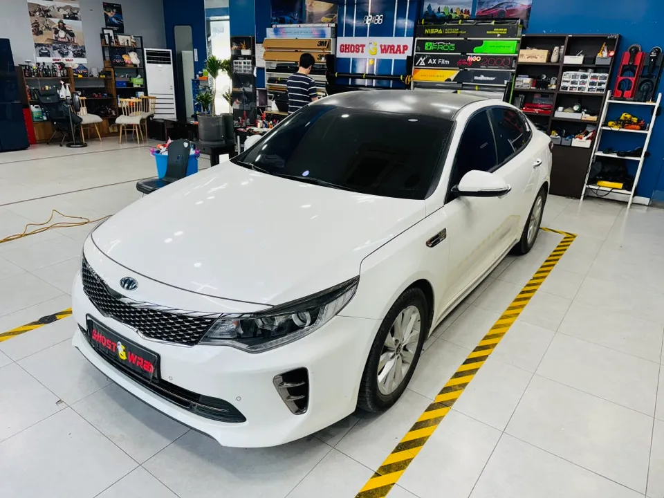 Kia K5のカーラッピング事例|費用目安・仕上がり 施工写真 2-1
