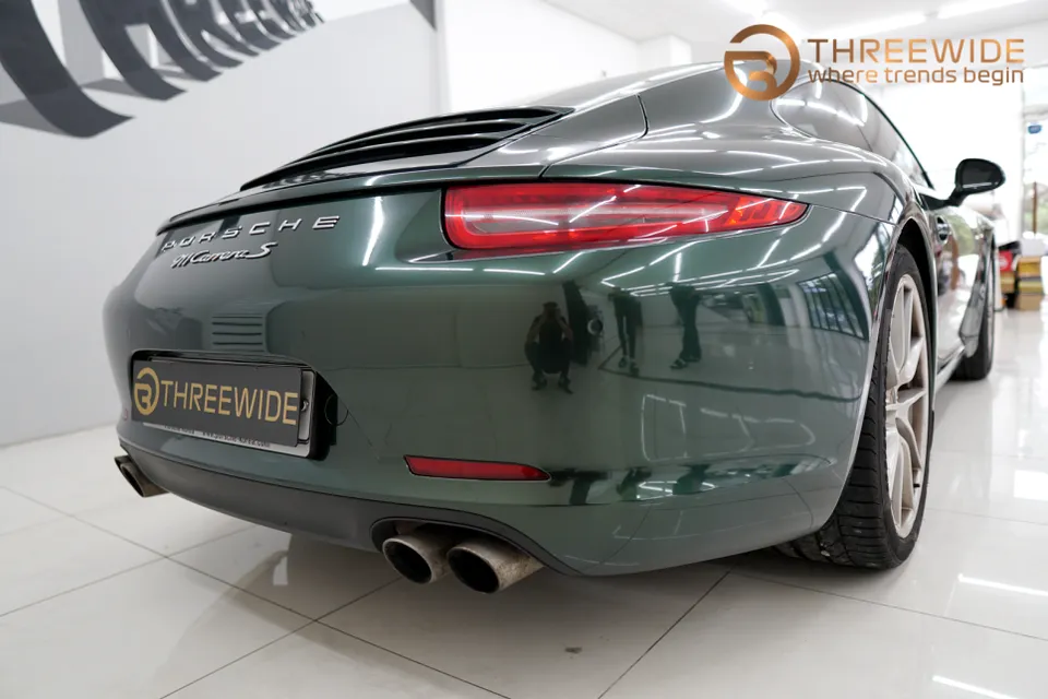 ポルシェ911のカーラッピング事例|費用目安・仕上がり 施工写真 2-1