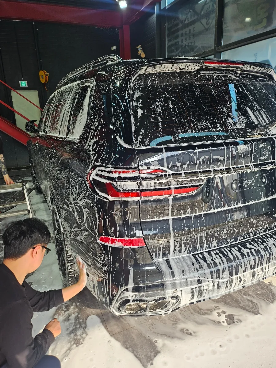 BMW X7 PPF施工事例｜ブラックフィルムで高級感アップ 施工写真 2-2