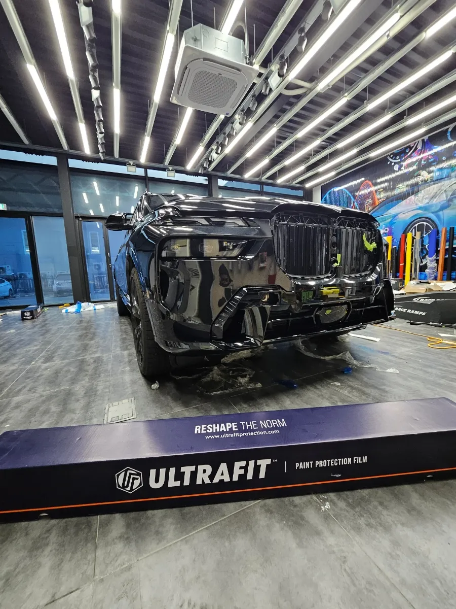 BMW X7 PPF施工事例｜ブラックフィルムで高級感アップ 施工写真 3-2