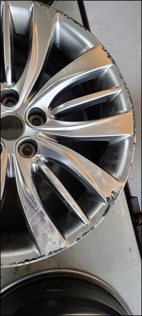 Genesis G80 wheel repair - Genesis G80 Wheel Repair & Refinishing Review — Professional Restoration photo 5