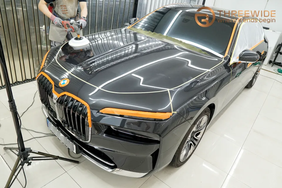 BMW i7のガラスコーティング事例|費用目安・仕上がり 施工写真 2-1