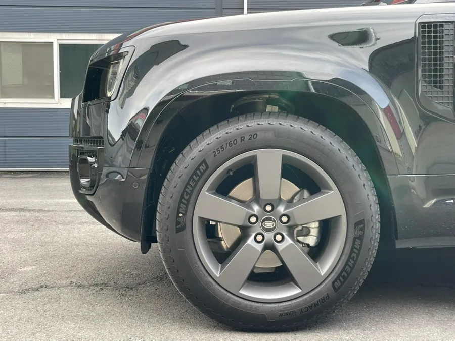 Land Rover Defender wheel repair - Land Rover Defender Wheel Repair & Painting Review photo 5