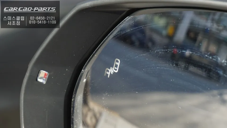 Audi Q7 oem options - Audi Q7 OEM Options Review: Blind Spot Sensors & Wide Mirrors photo 3