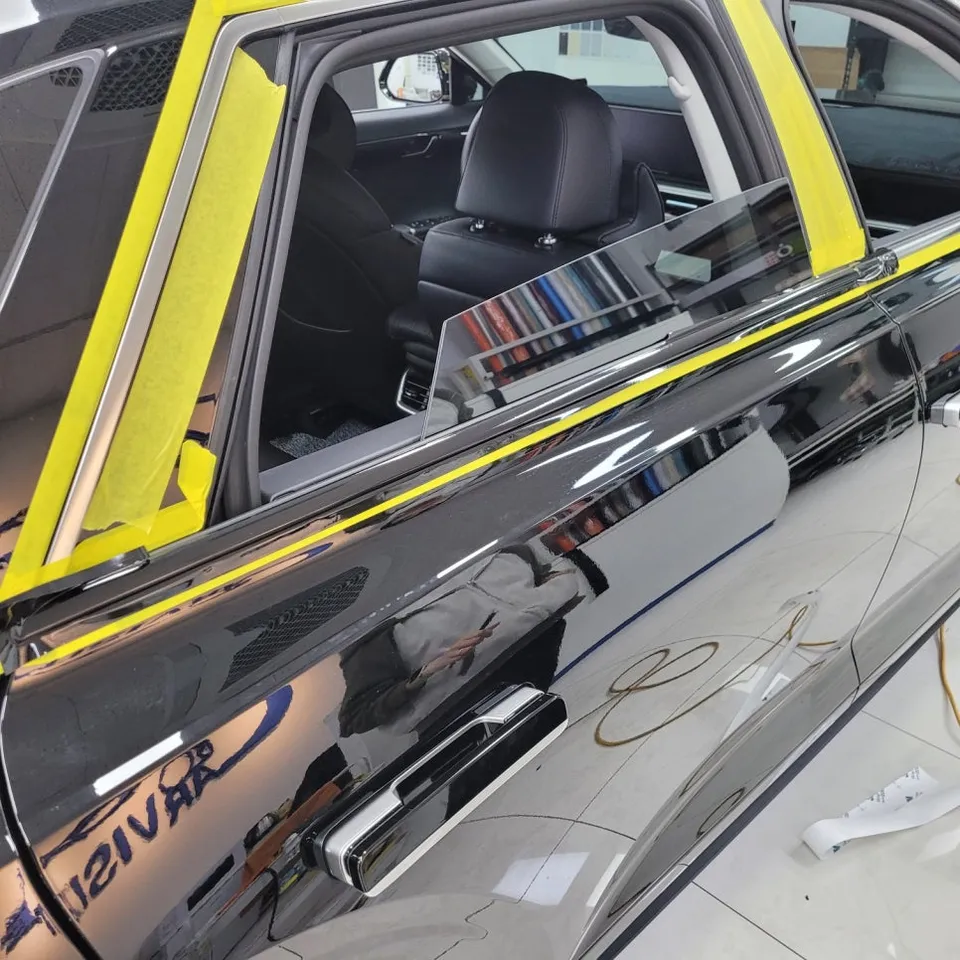 Hyundai Grandeur IGのカーラッピング事例 施工写真 4