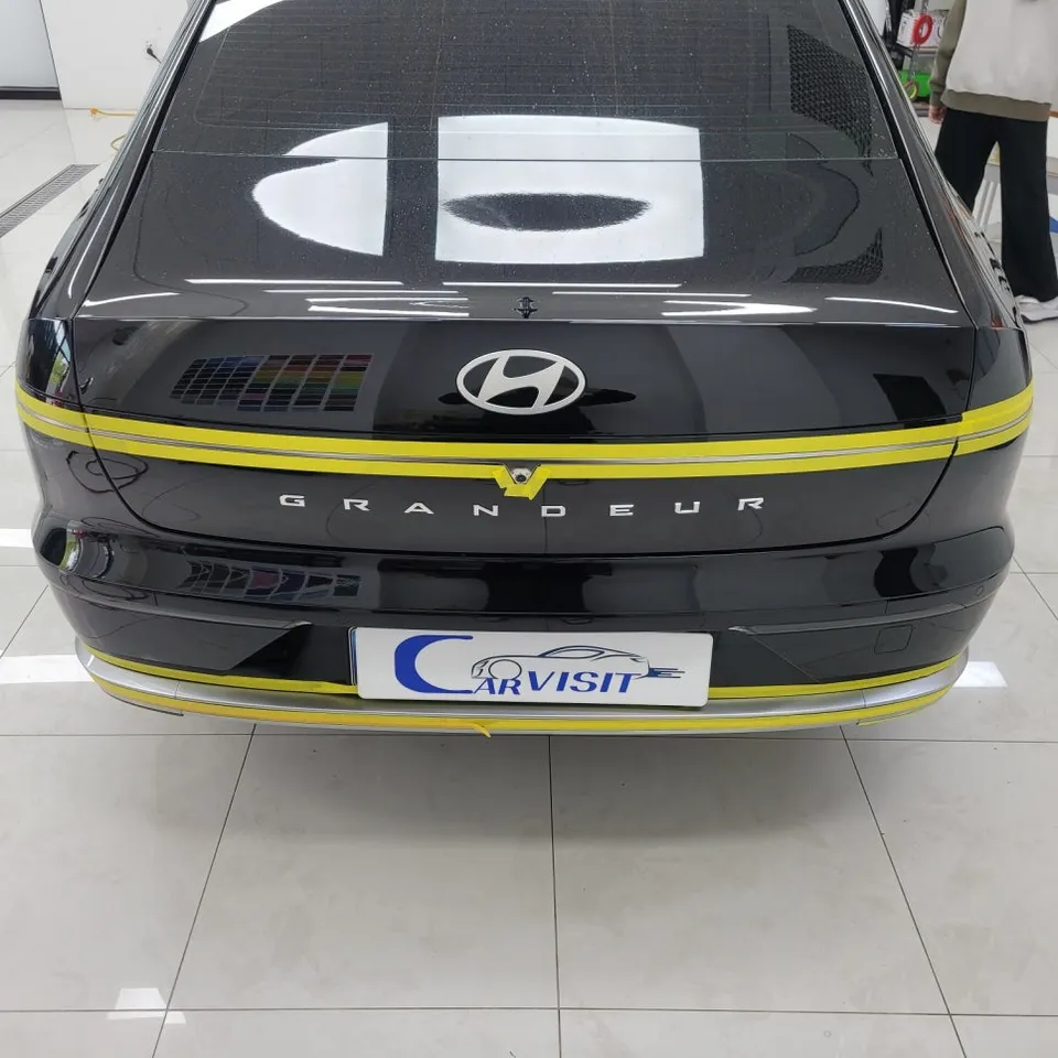 Hyundai Grandeur IGのカーラッピング事例 施工写真 5