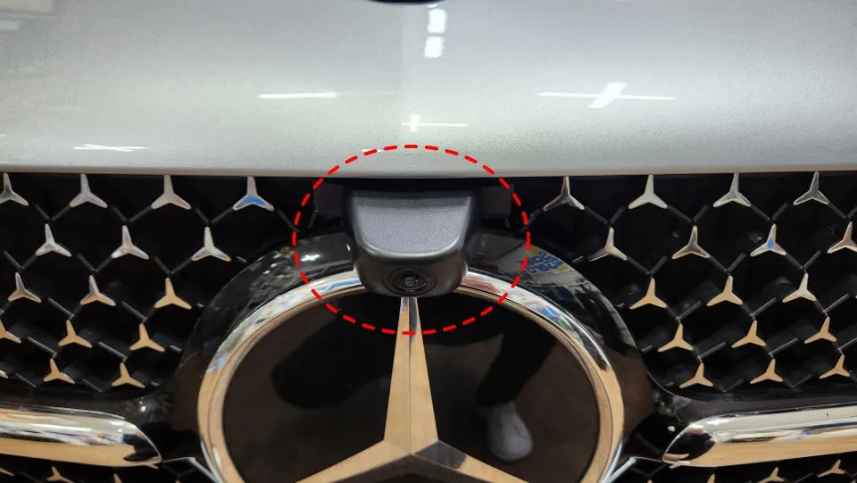 Mercedes-Benz CLS surround view camera - Mercedes-Benz CLS 360 Camera Review: Cost & Results photo 4