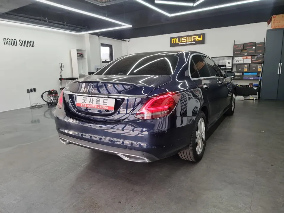 Mercedes-Benz C-Class Dash Cam Installation Review After