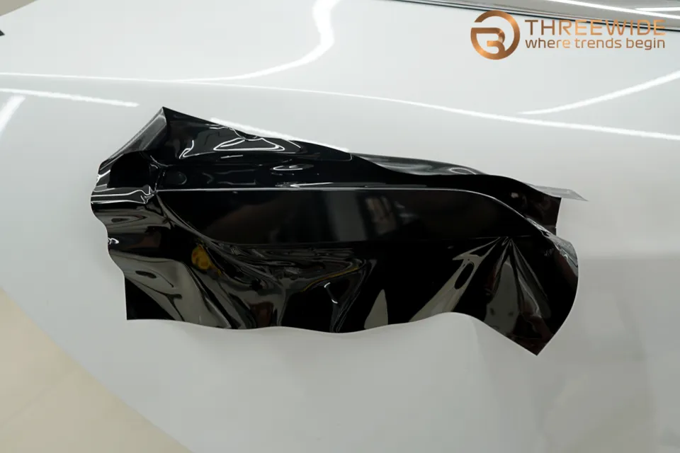 Tesla Model Sのカーラッピング事例｜費用目安・仕上がり 施工写真 1-3