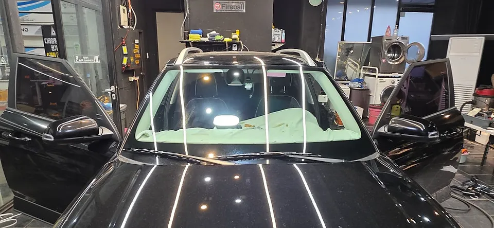 Hyundai Venue window tinting - Hyundai Venue Window Tinting Review - Royal Series 101 photo 3
