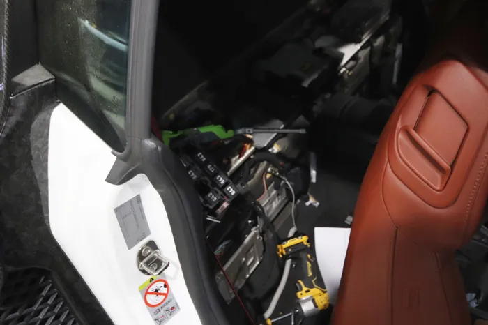 Audi R8 PPF施工事例|費用目安と仕上がり 施工写真 1-2