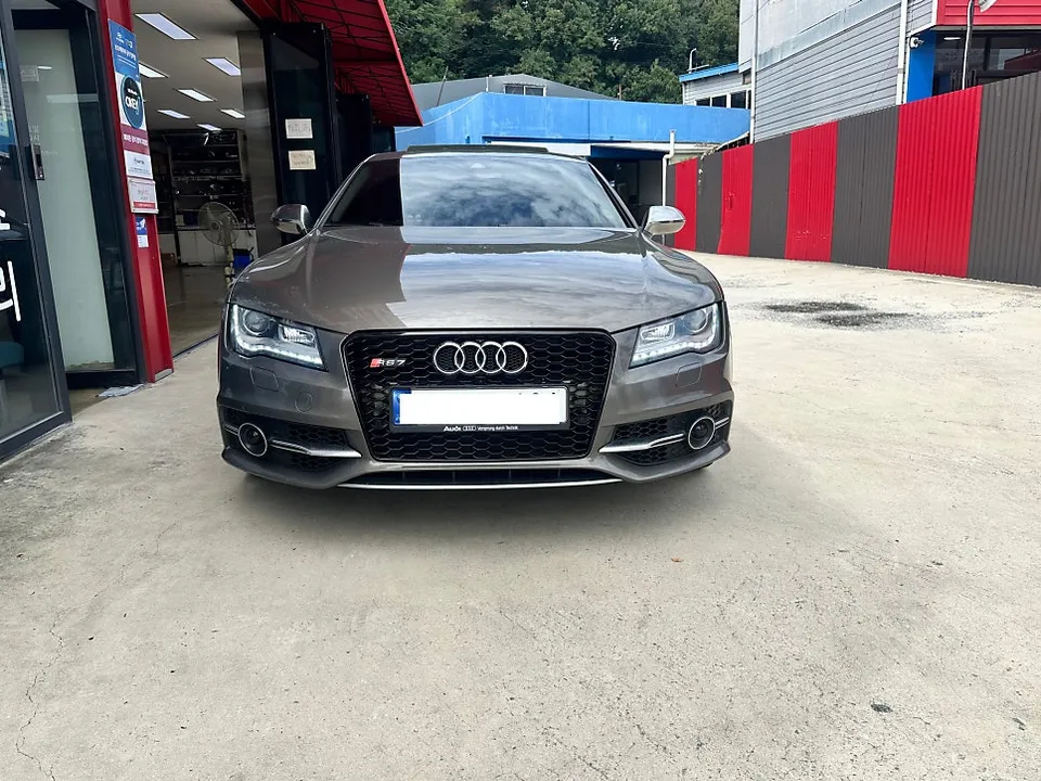 Audi A7 body kit - Audi A7 Body Kit Review: RS7 Style Grille Upgrade photo 3