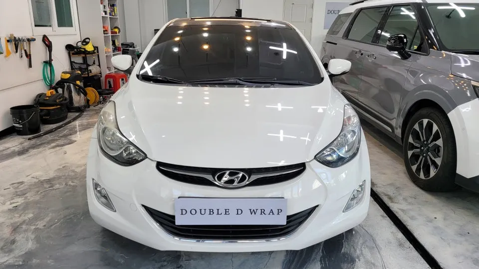 Hyundai Elantra MD Vinyl Wrap Review — Enhanced Aesthetics