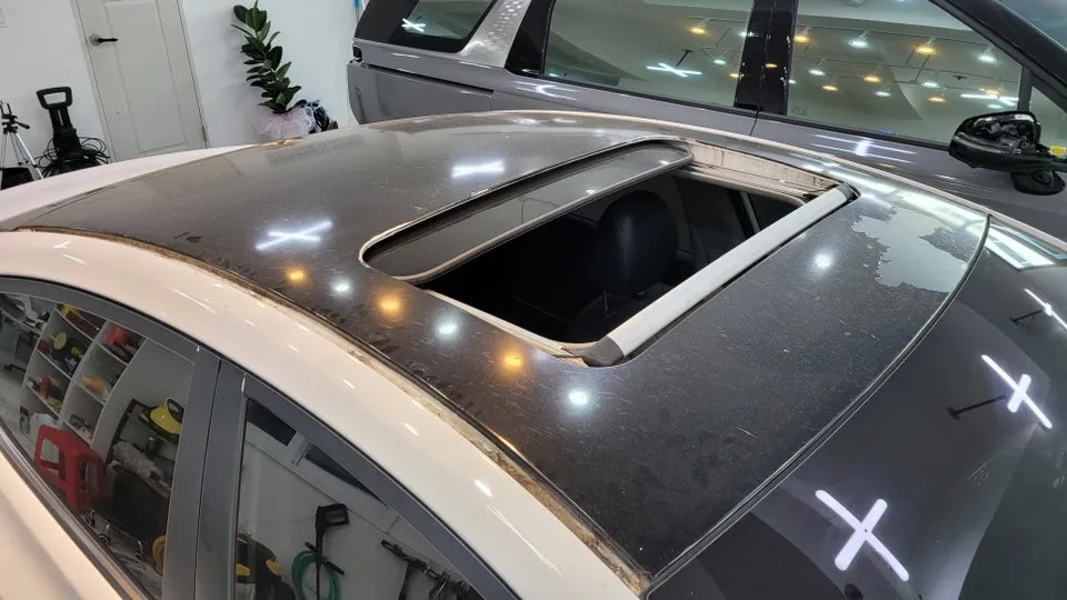Hyundai Elantra MDのカーラッピング事例 施工写真 2
