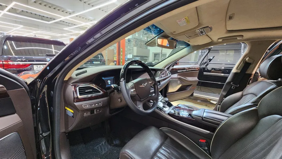 Genesis EQ900 interior customization - Genesis EQ900 Interior Customization Installation Review — Cost photo 3