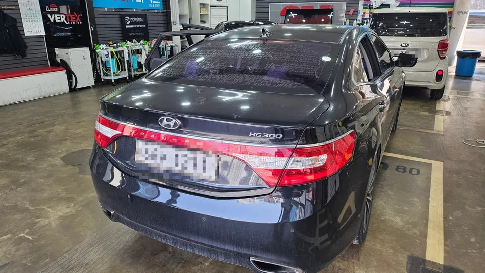 Hyundai Azera カーフィルム施工事例｜費用目安と仕上がり 写真