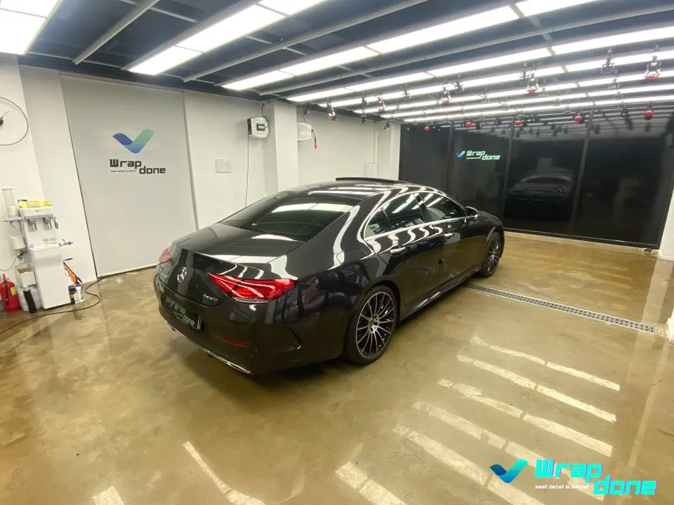 Mercedes-Benz CLS 450のカーラッピング事例｜費用目安・仕上がり 施工写真 2-1