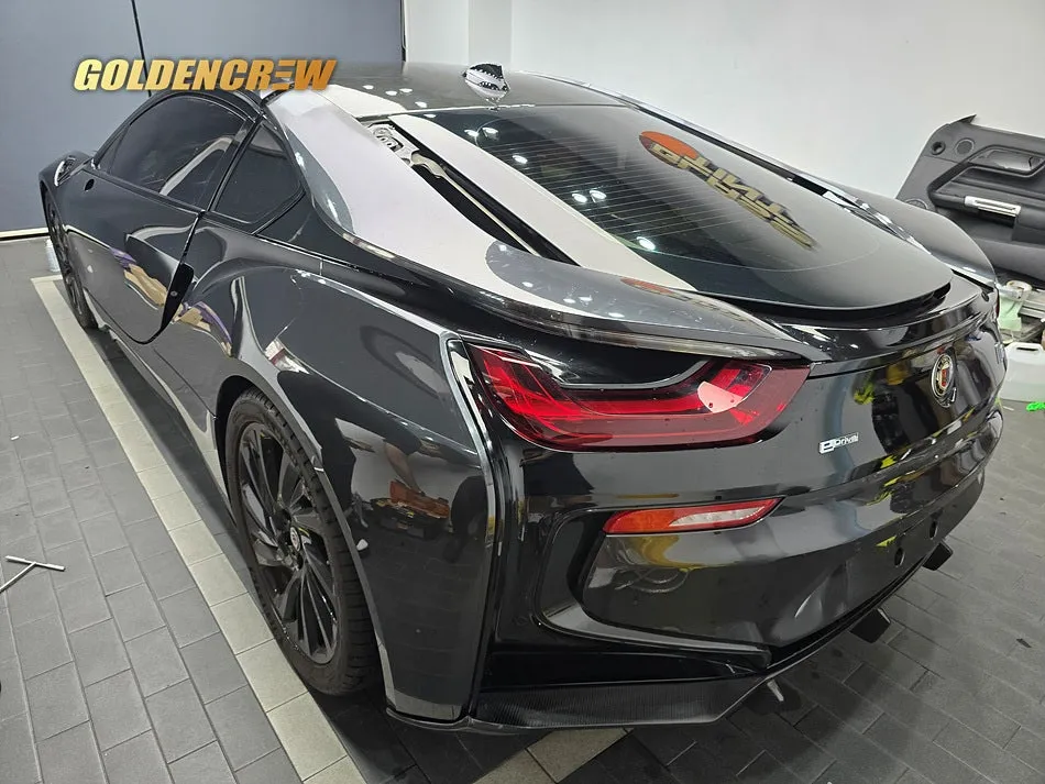 BMW i8のカーラッピング事例|サテン スカイブルーへのカラーチェンジ 施工写真 2-1