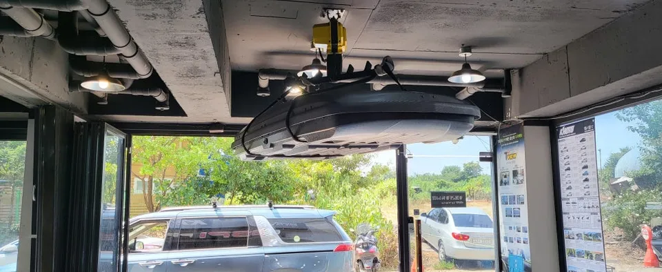Kia Carnival KA4 ambient lighting - Kia Carnival KA4 Ambient Lighting Review — Cost & Results photo 3