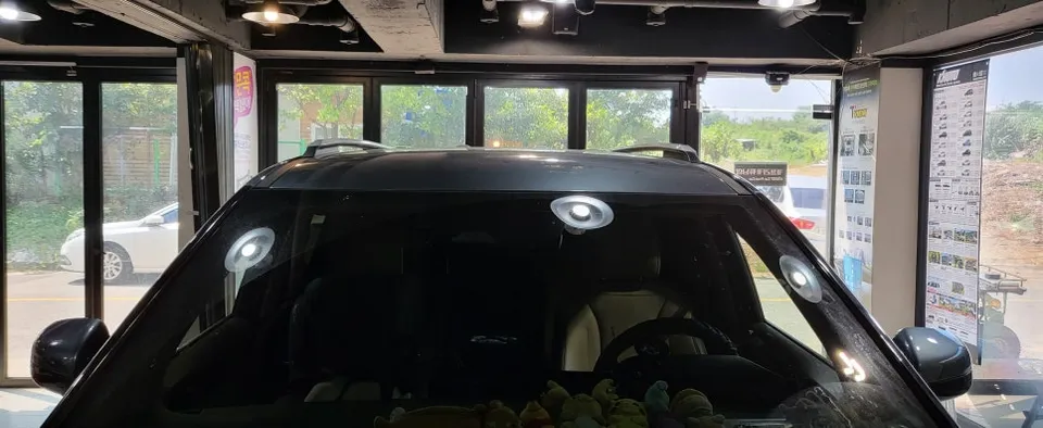 Kia Carnival KA4 ambient lighting - Kia Carnival KA4 Ambient Lighting Review — Cost & Results photo 4