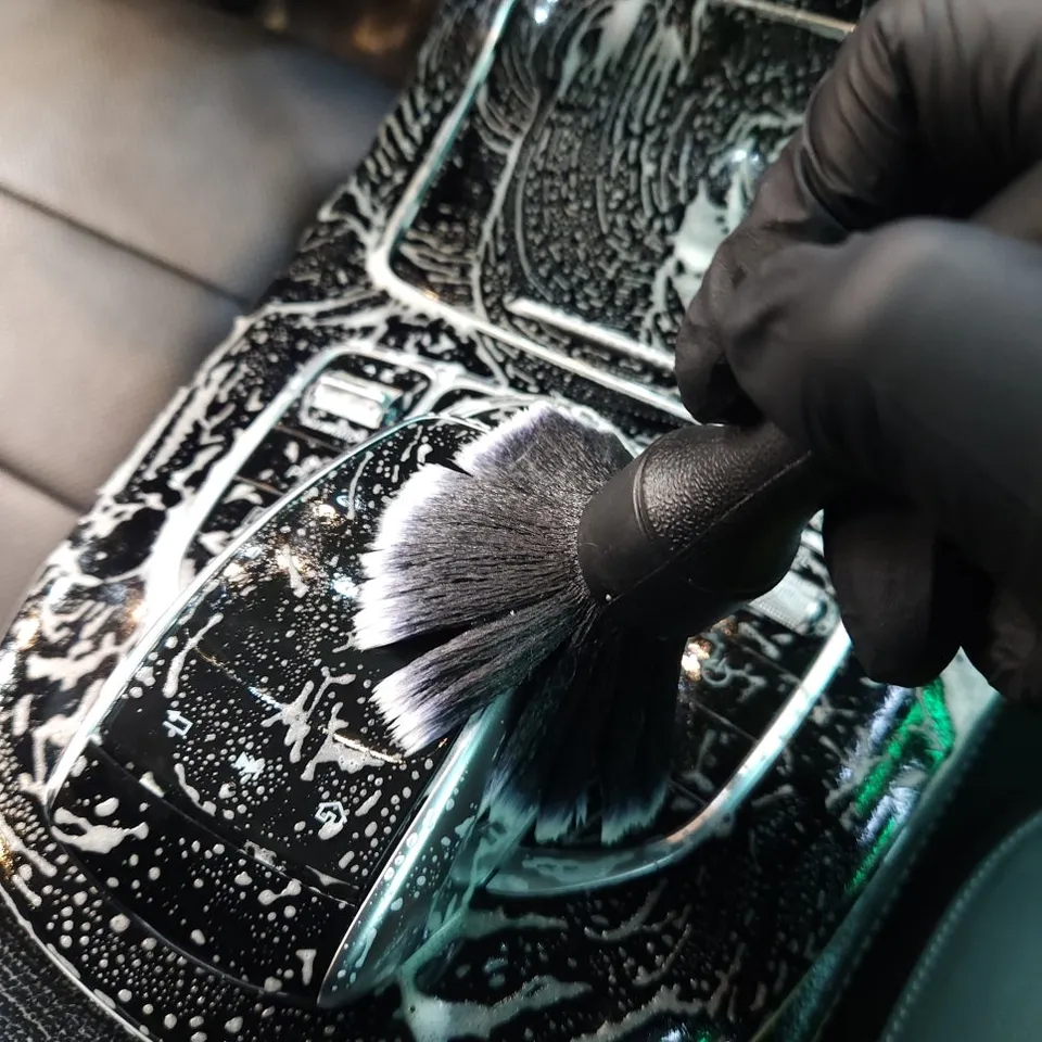Mercedes-Benz Eクラスのガラスコーティング事例|費用目安・仕上がり 施工写真 1-3
