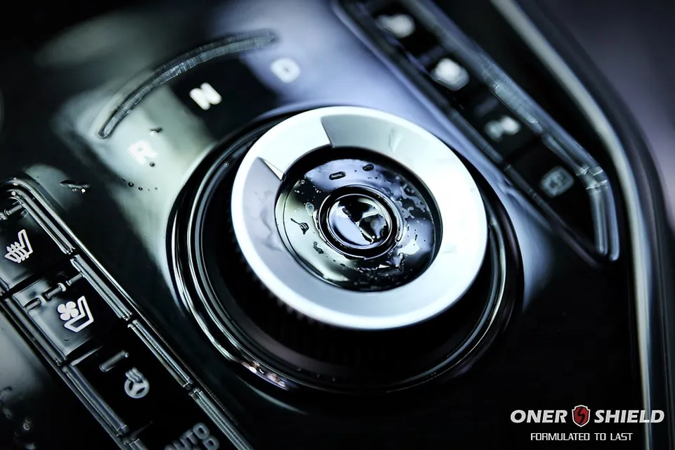 Kia NiroのPPF施工事例|内装の傷を防ぐ 施工写真 2-2