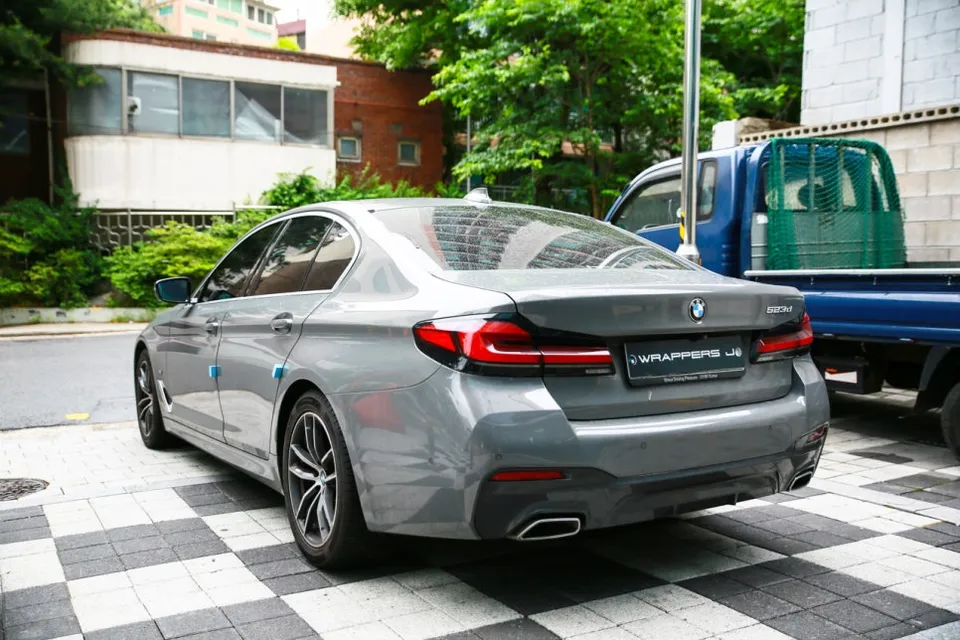 BMW 5 Series window tinting - BMW 5 Series Window Tinting Review — Enhanced Style & Comfort photo 4