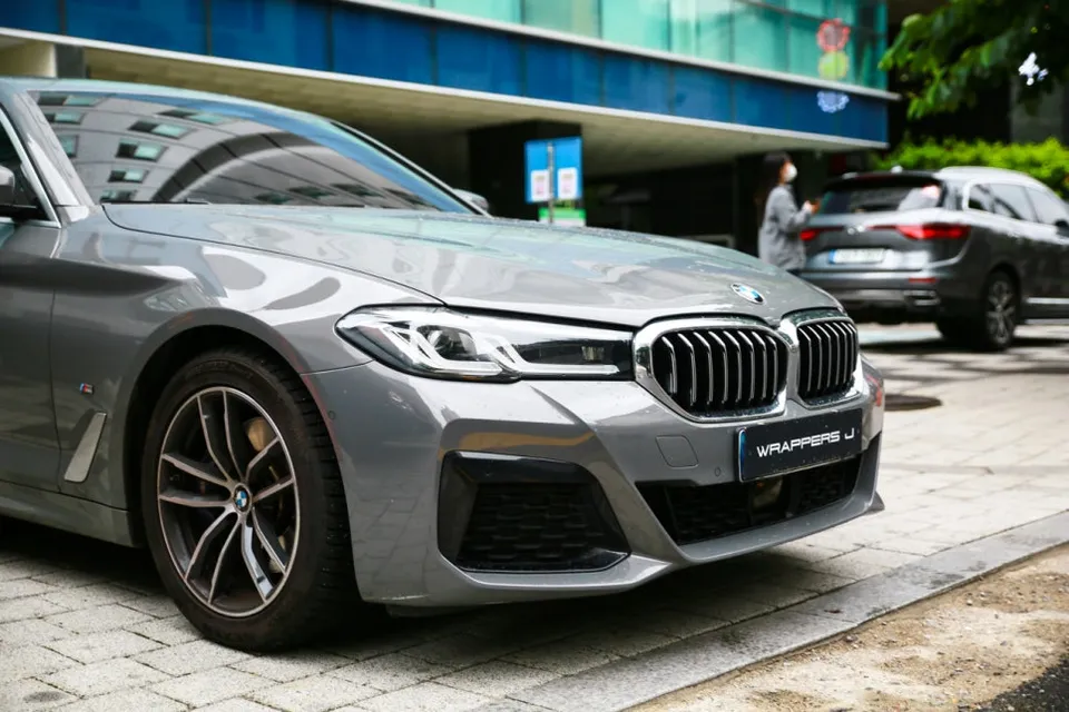 BMW 5 Seriesのカーフィルム施工事例｜費用目安・仕上がり 施工写真 4-1