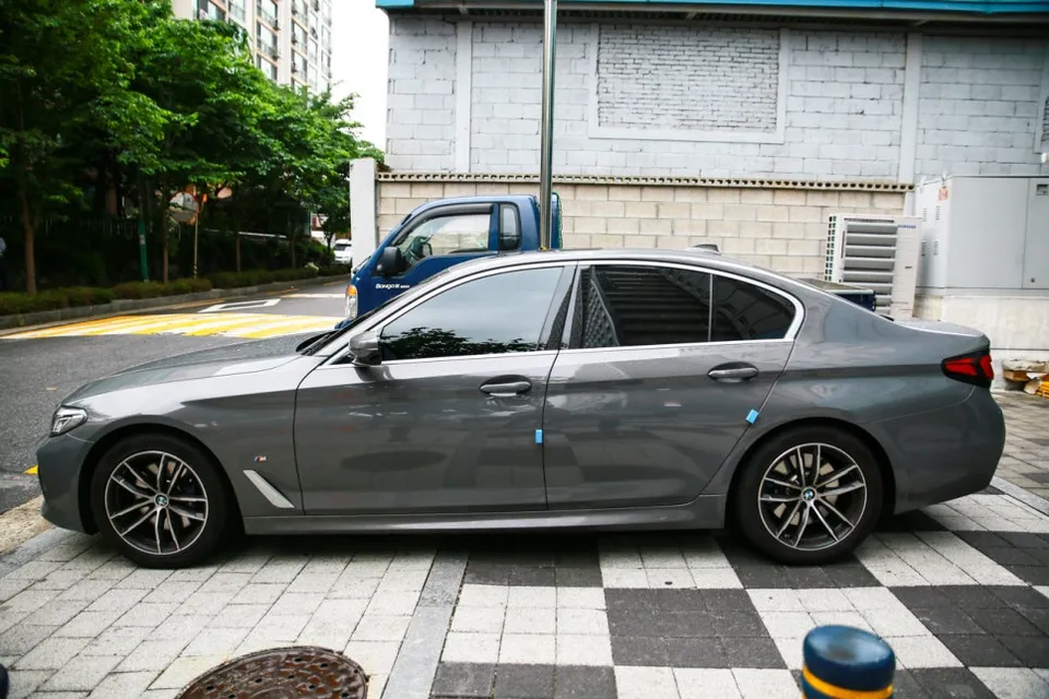 BMW 5 Seriesのカーフィルム施工事例｜費用目安・仕上がり 施工写真 4-2