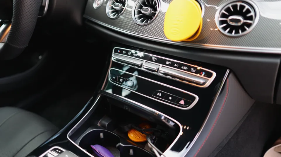 Mercedes-Benz CLS53 AMG C257 interior customization - Mercedes-Benz CLS53 AMG Interior Trim Replacement Review photo 7