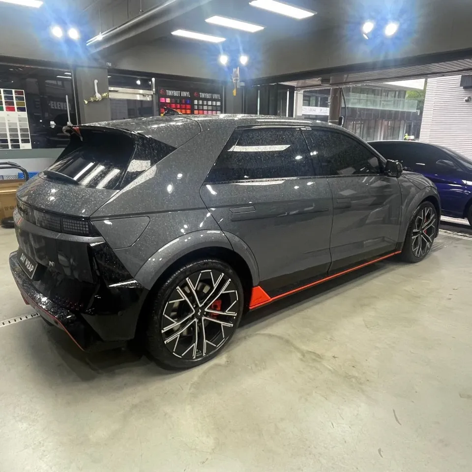 Hyundai IONIQ 5 Nのカーラッピング事例|費用目安・仕上がり 施工写真 3-2