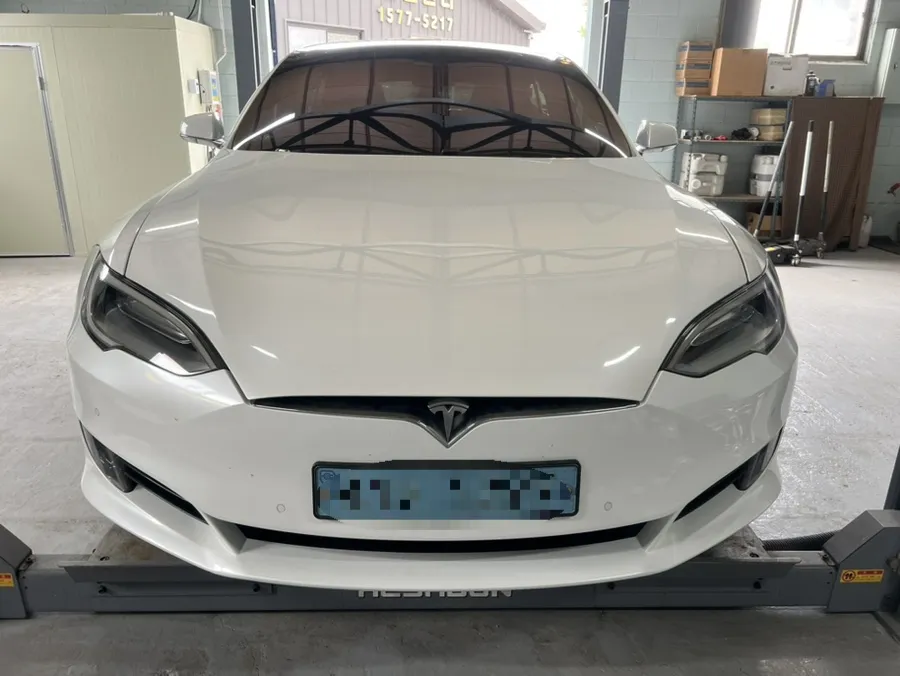 Tesla Model S wheel repair - Tesla Model S Wheel Repair & Painting Review photo 2