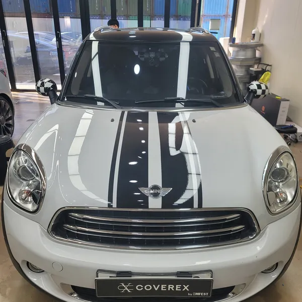 MINI Countryman Vinyl Wrap Refresh: 3M Gloss Black Restoration