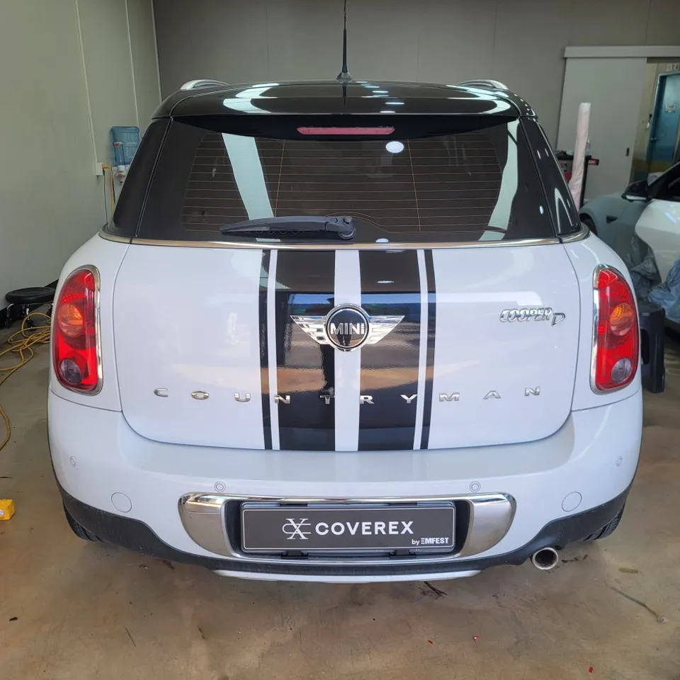 MINI Countrymanのカーラッピング事例 施工写真 5