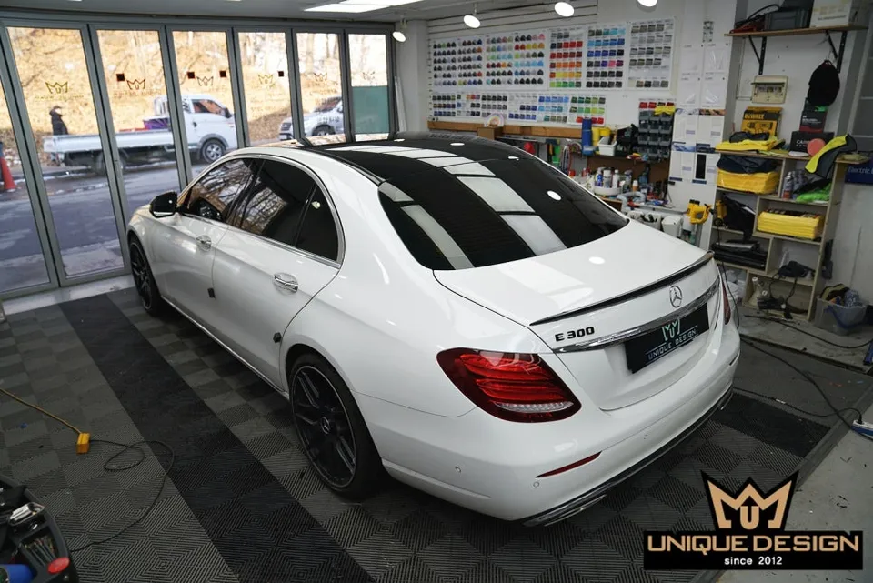 Mercedes-Benz Eクラス PPF施工事例｜光沢仕上がり 施工写真 3-2