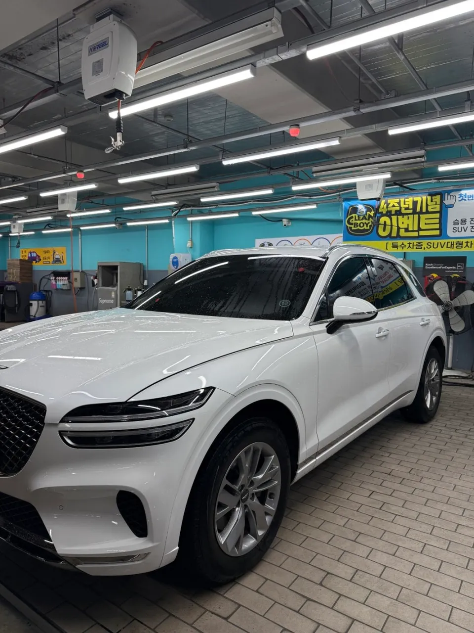 Genesis GV70のガラスコーティング事例｜韓国での施工例 写真