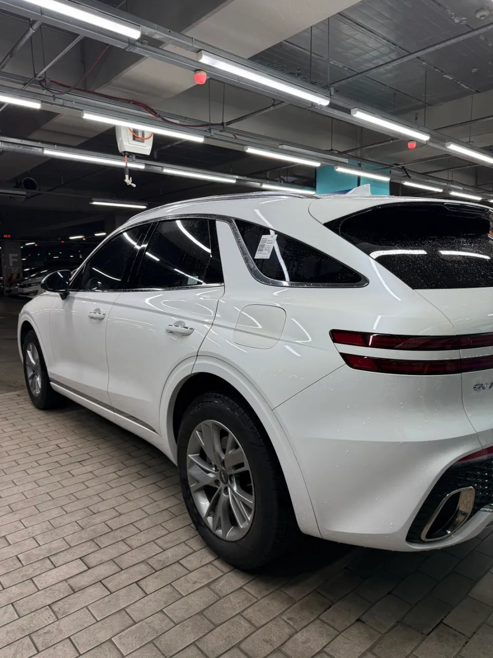 Genesis GV70のガラスコーティング事例｜韓国での施工例 施工写真 1-1