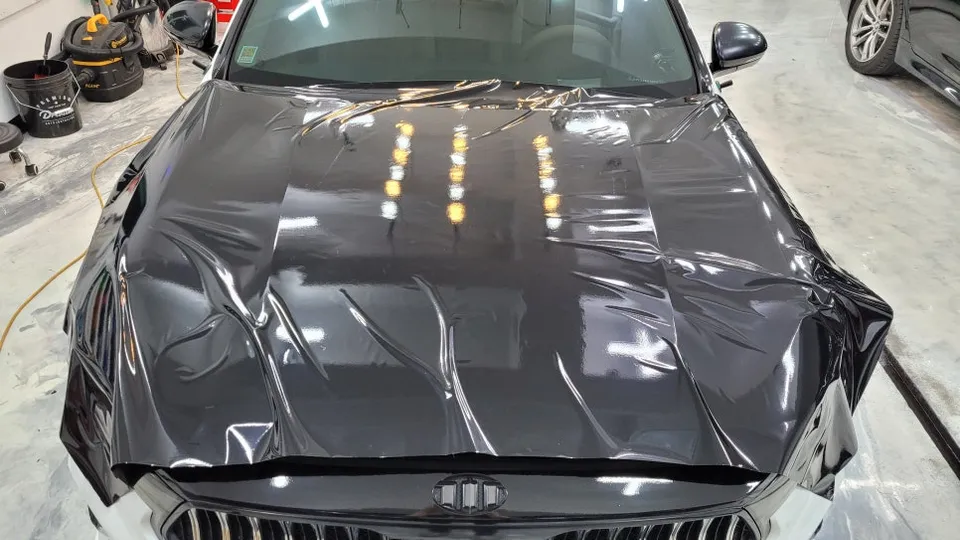 Kia K7 Premierのカーラッピング事例 施工写真 4