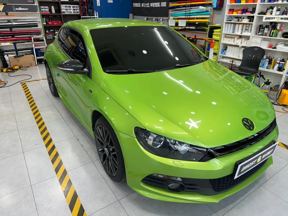 Volkswagen Sciroccoのカーラッピング事例｜費用目安・仕上がり 施工写真 2-1