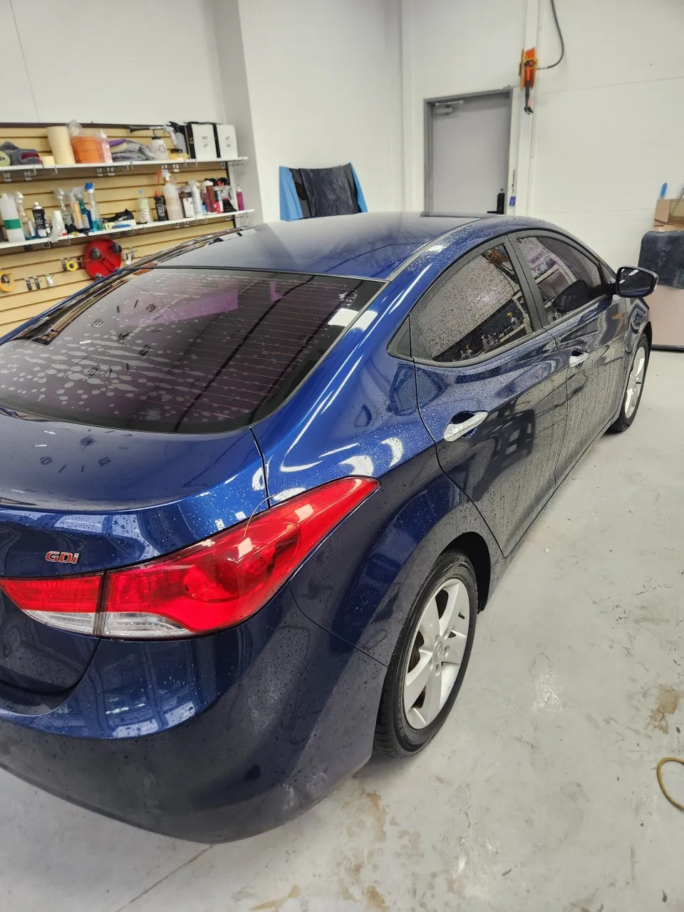 Hyundai Elantraのカーフィルム施工事例｜費用目安・仕上がり 施工写真 1-2